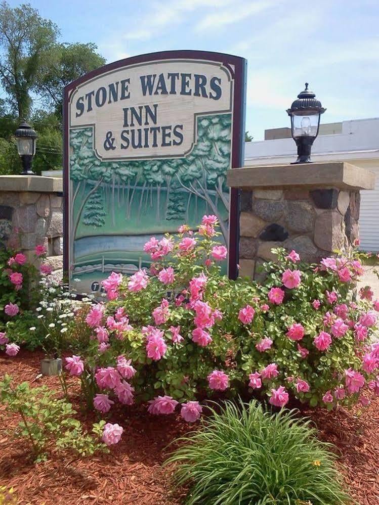 Bellaire Stone Waters Inn מראה חיצוני תמונה
